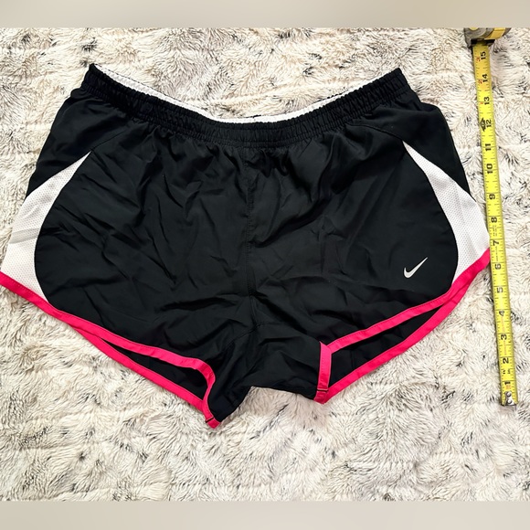 Classic Nike Dri-Fit Running Shorts - Picture 2 of 5
